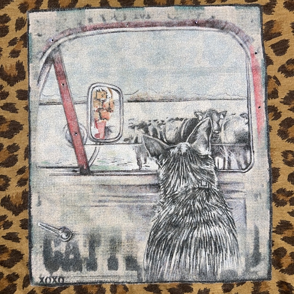 Leopard Print Graphic T Shirt - Picture 2 of 6
